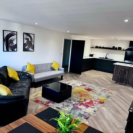 New 2 Bed Apartment In Royston High St Exteriér fotografie