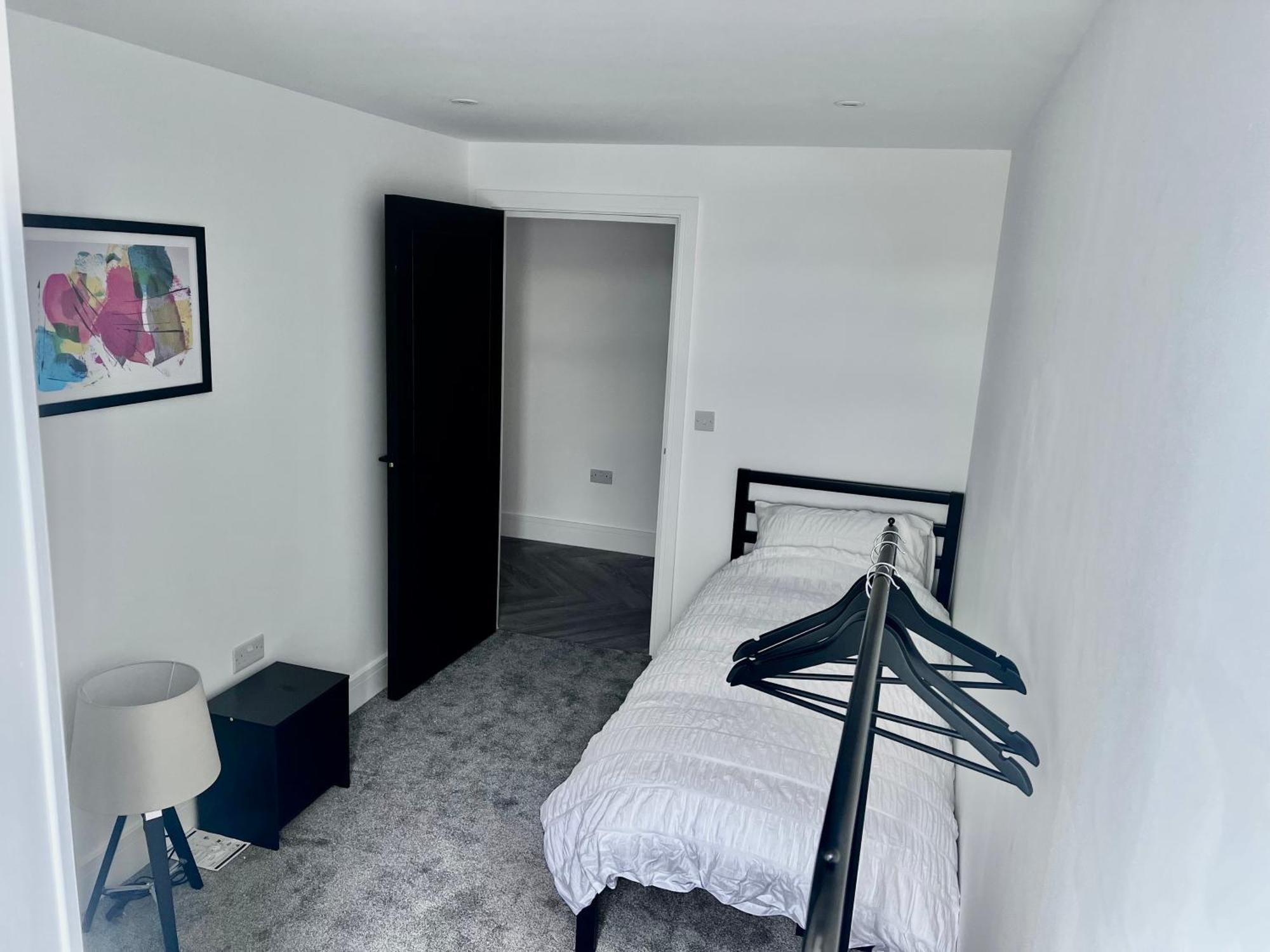 New 2 Bed Apartment In Royston High St Exteriér fotografie
